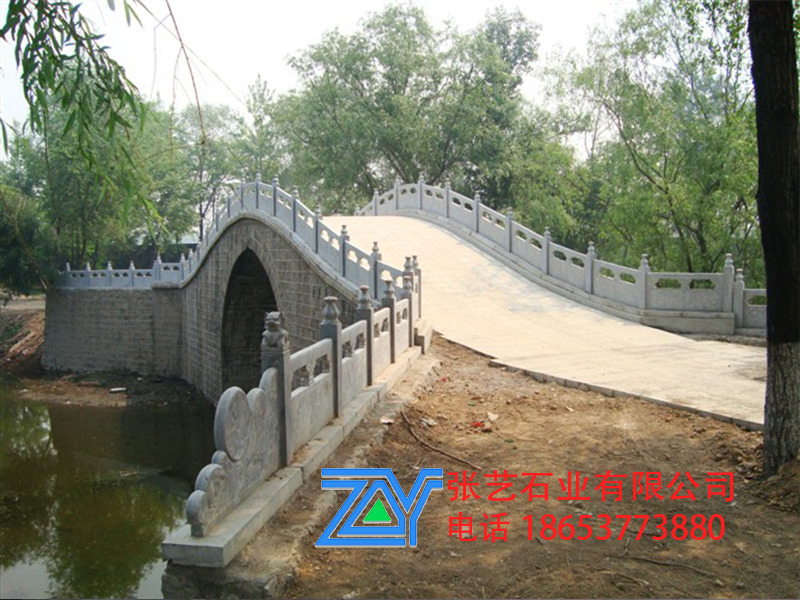 石栏杆 