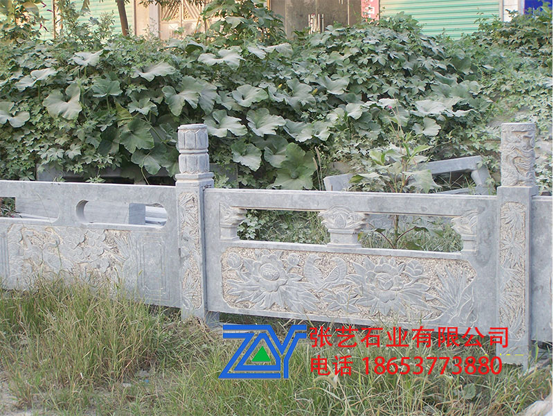 石栏杆 