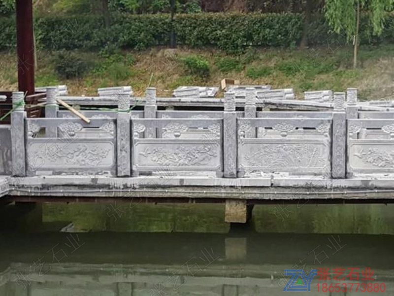 石栏杆 