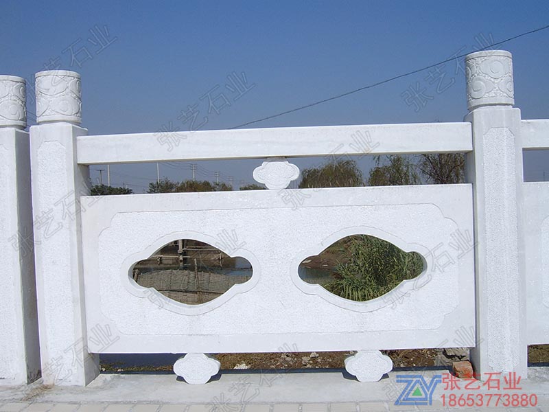 石栏杆 
