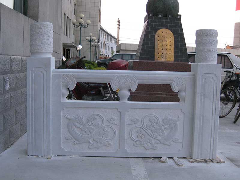 石栏杆 