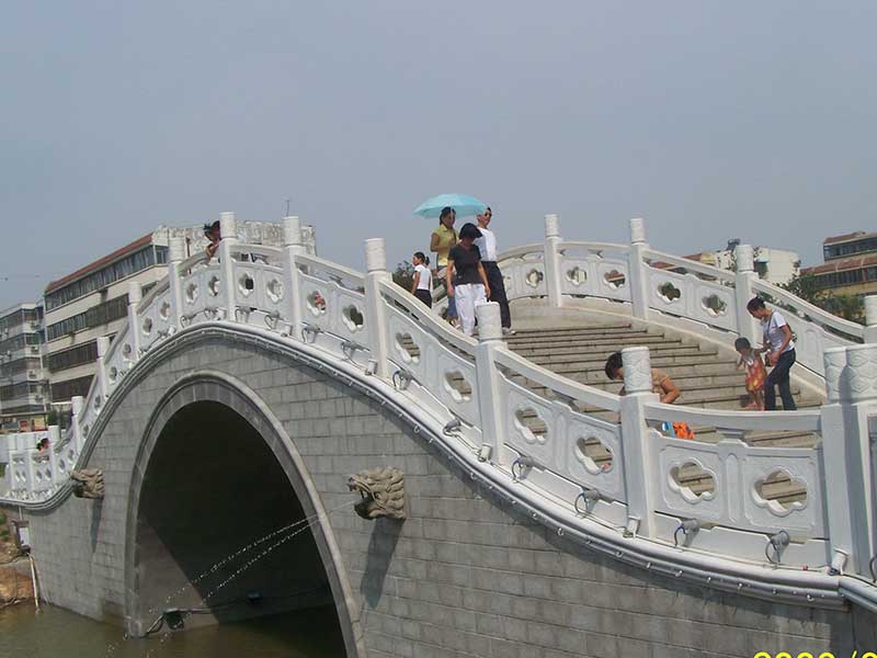 石栏杆 