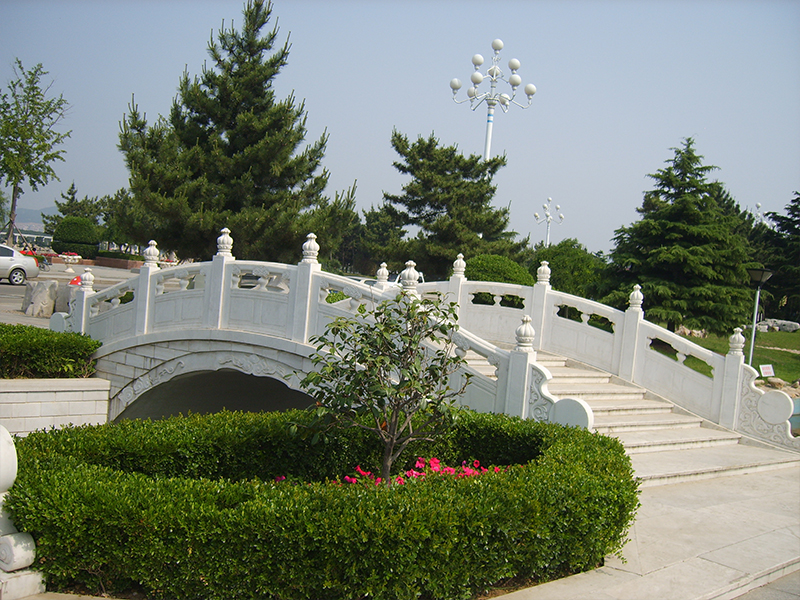 石栏杆 