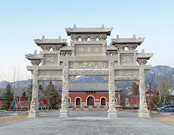 景区石雕牌坊