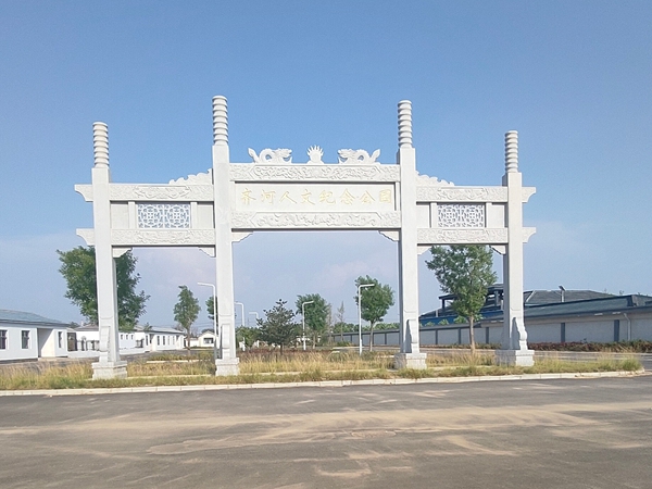 石雕山门